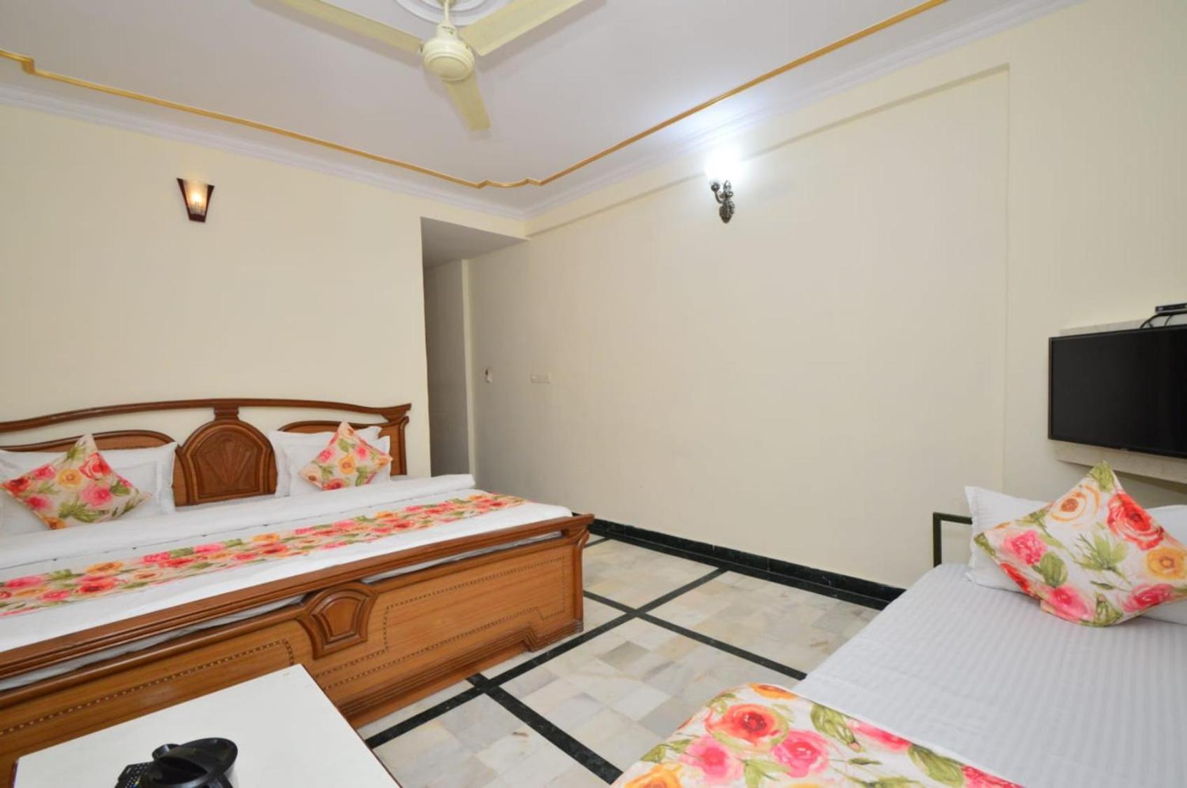 Hotel Vijay Niwas Jaipur Buitenkant foto