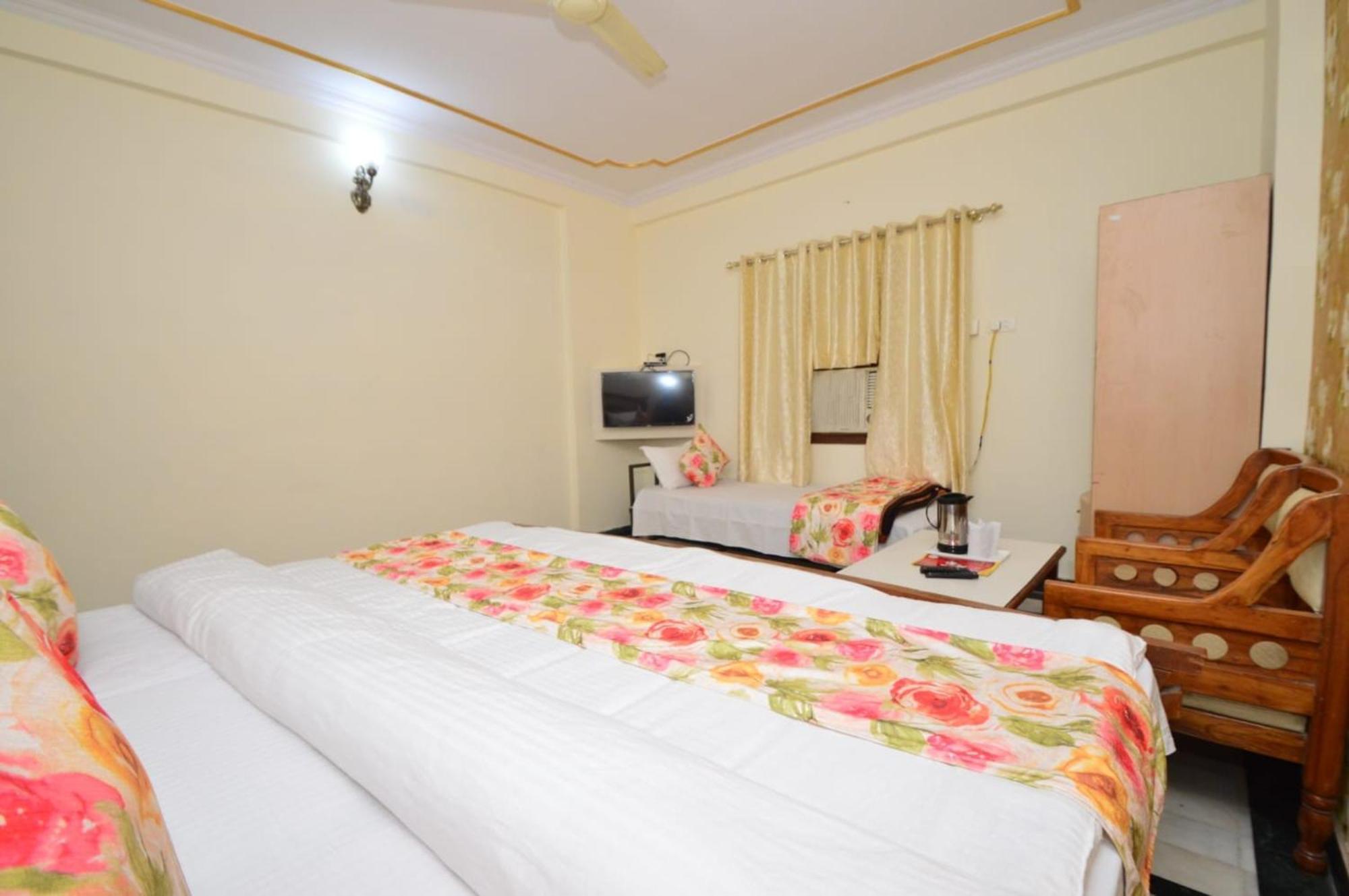 Hotel Vijay Niwas Jaipur Buitenkant foto