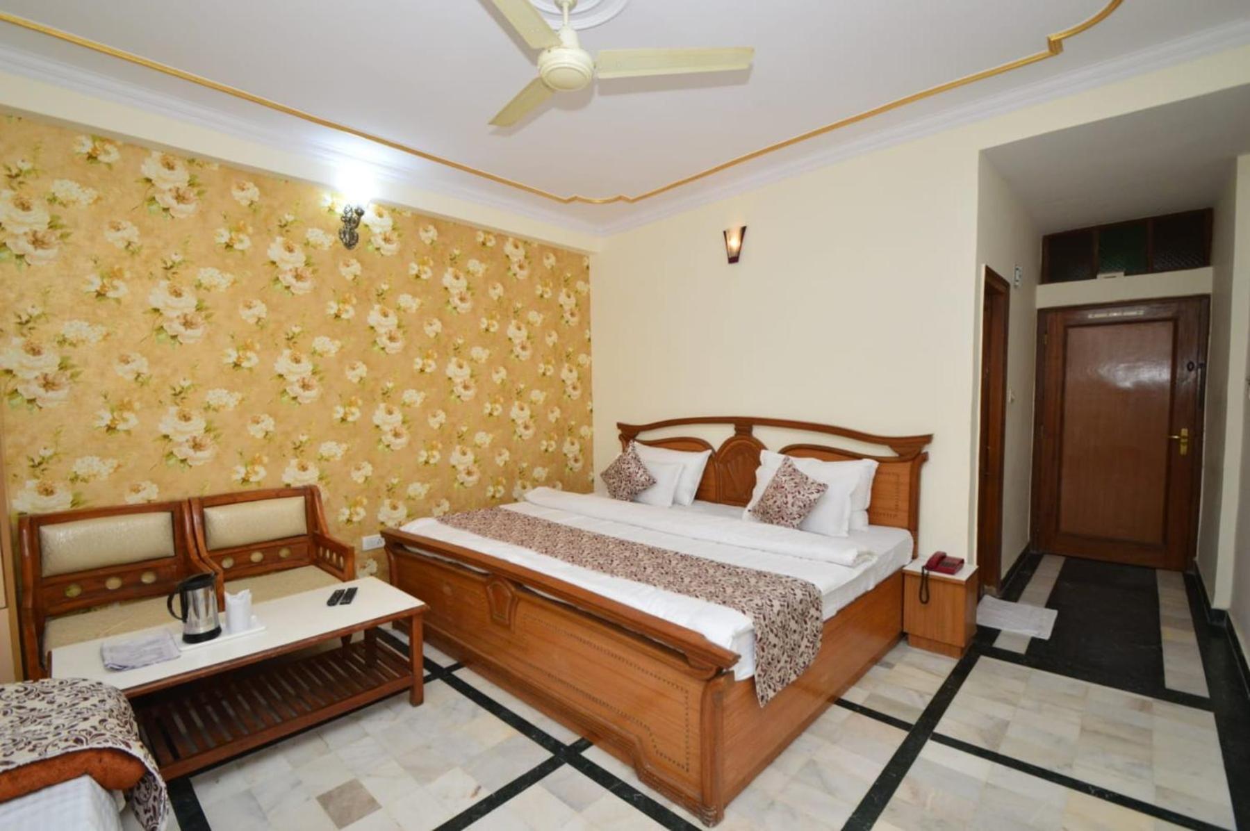 Hotel Vijay Niwas Jaipur Buitenkant foto